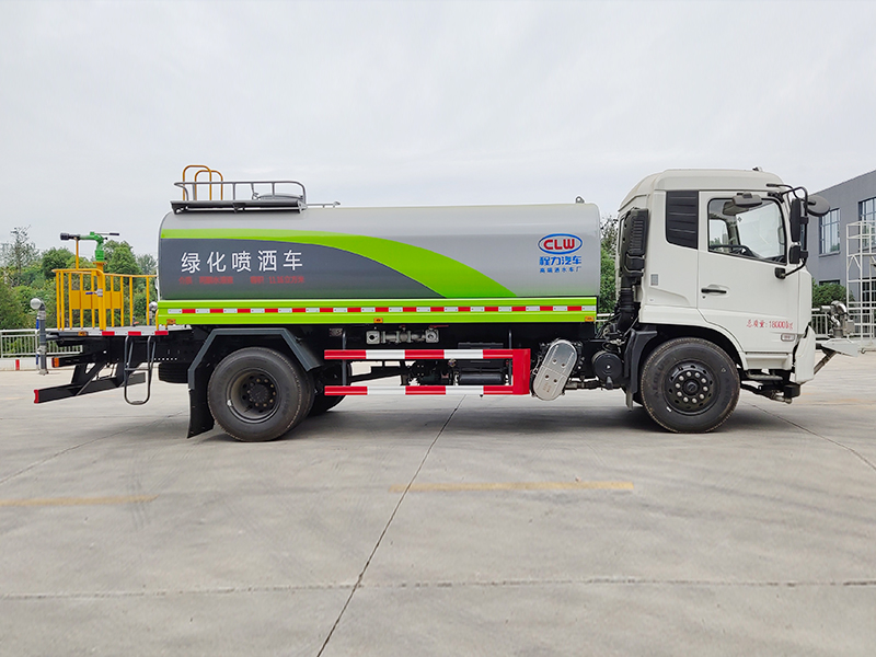 東風(fēng)天錦灑水車圖片4
